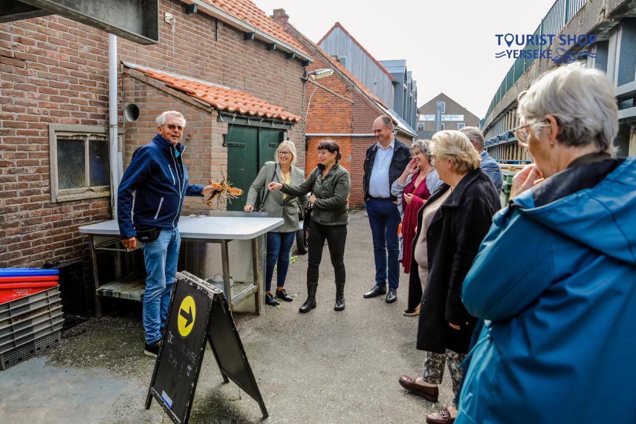 Vakantiehuis aan het Veerse Meer Kortgene Buitenkant foto